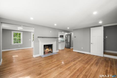 537 Bushy Hill Road Simsbury CT 06070
