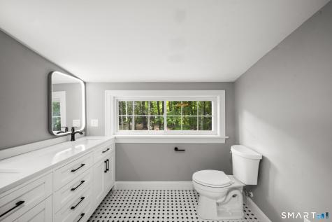 537 Bushy Hill Road Simsbury CT 06070