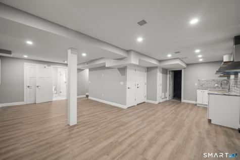 537 Bushy Hill Road Simsbury CT 06070