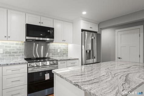 537 Bushy Hill Road Simsbury CT 06070