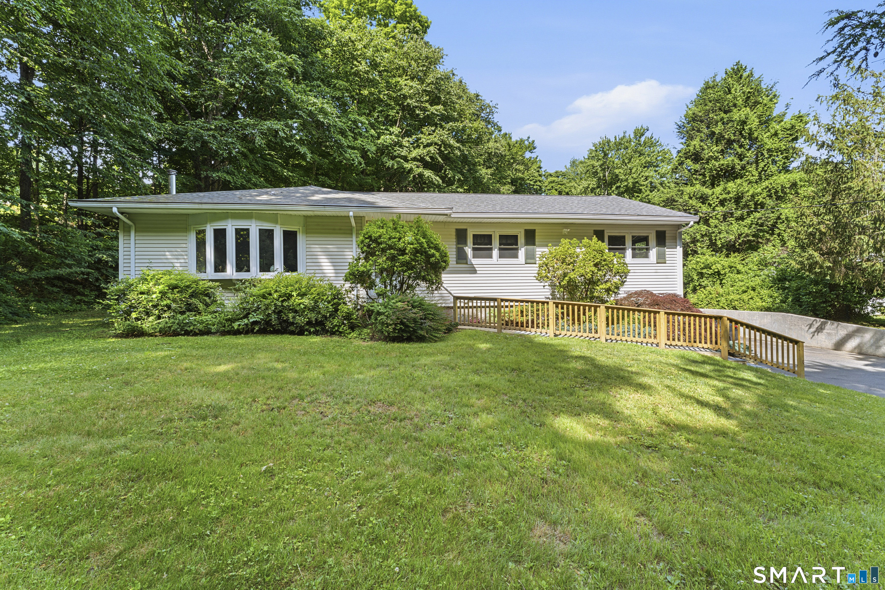 14 Saw Mill Road Newtown CT 06470