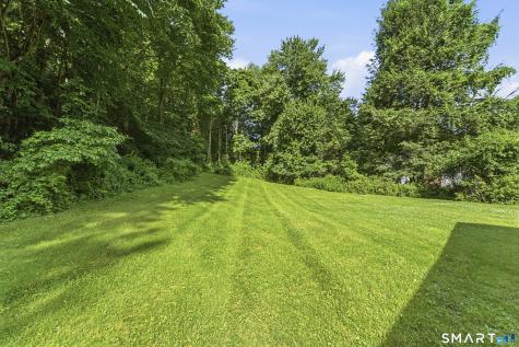 14 Saw Mill Road Newtown CT 06470