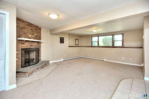 954 Howe Avenue Shelton CT 06484