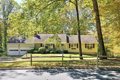 10 Shady Lane Redding CT 06896