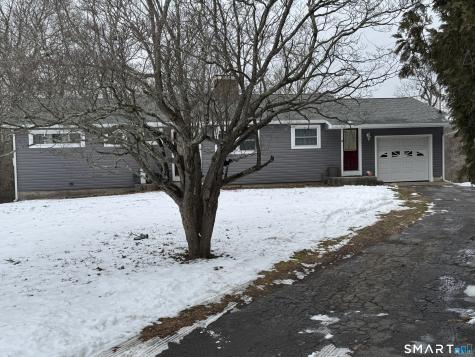 9 Oakridge Drive Ledyard CT 06335