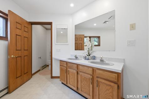 37 Tunnel Road Newtown CT 06470