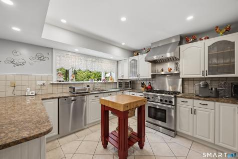 37 Tunnel Road Newtown CT 06470