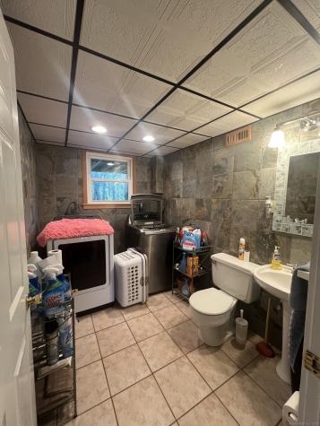 1578 Old Colchester Road Montville CT 06370