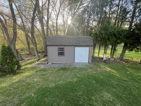 1578 Old Colchester Road Montville CT 06370