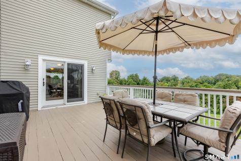 25 Bonnie Vu Lane New Milford CT 06776