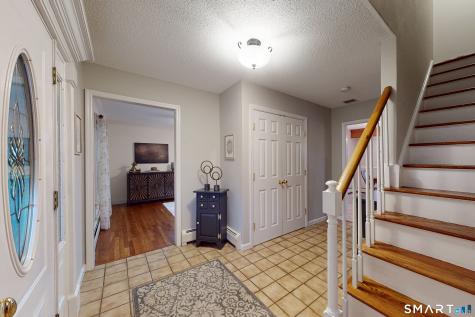 25 Bonnie Vu Lane New Milford CT 06776