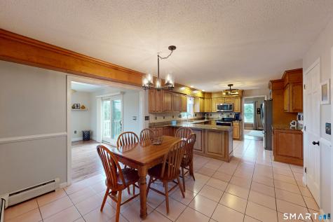25 Bonnie Vu Lane New Milford CT 06776