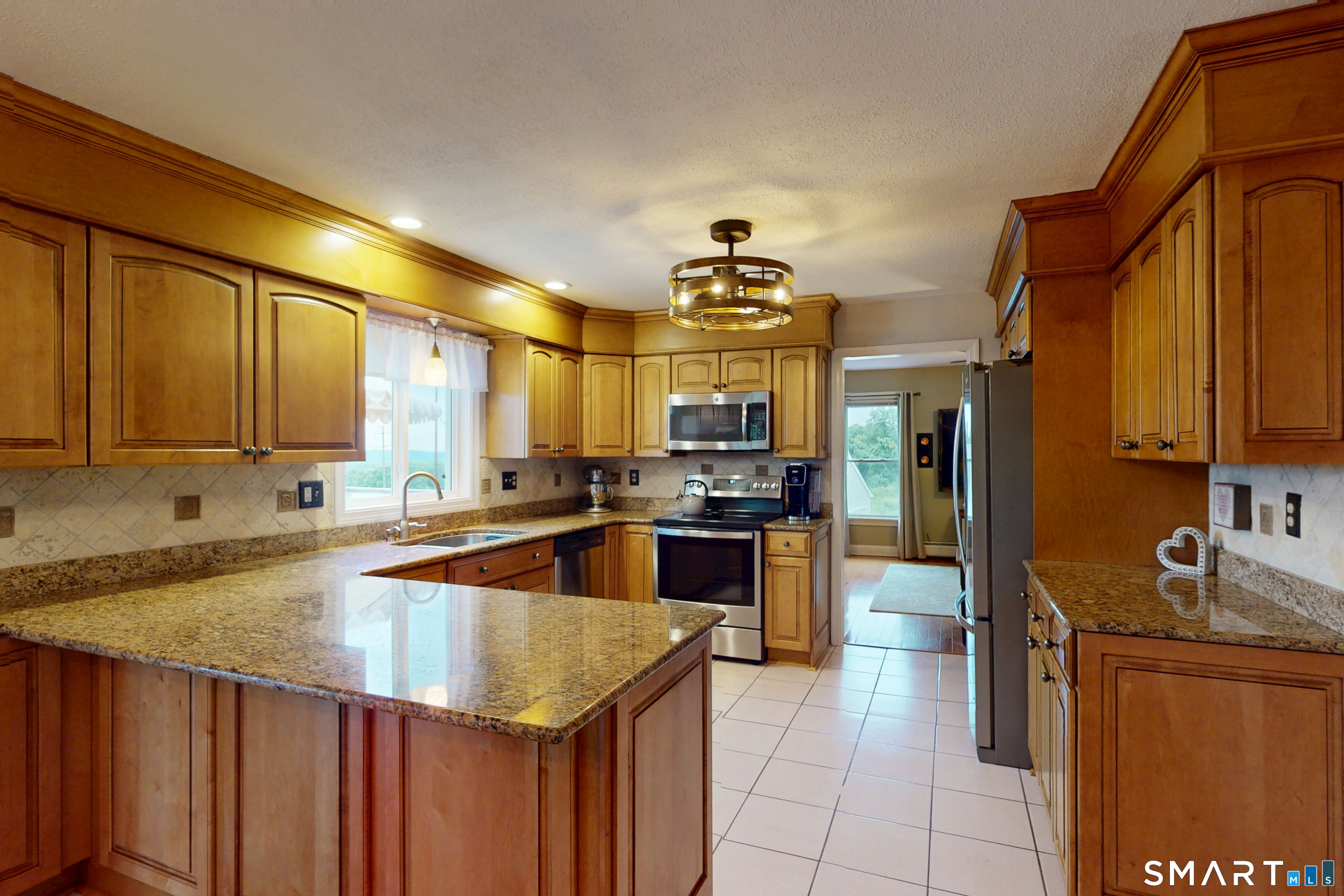 25 Bonnie Vu Lane New Milford CT 06776