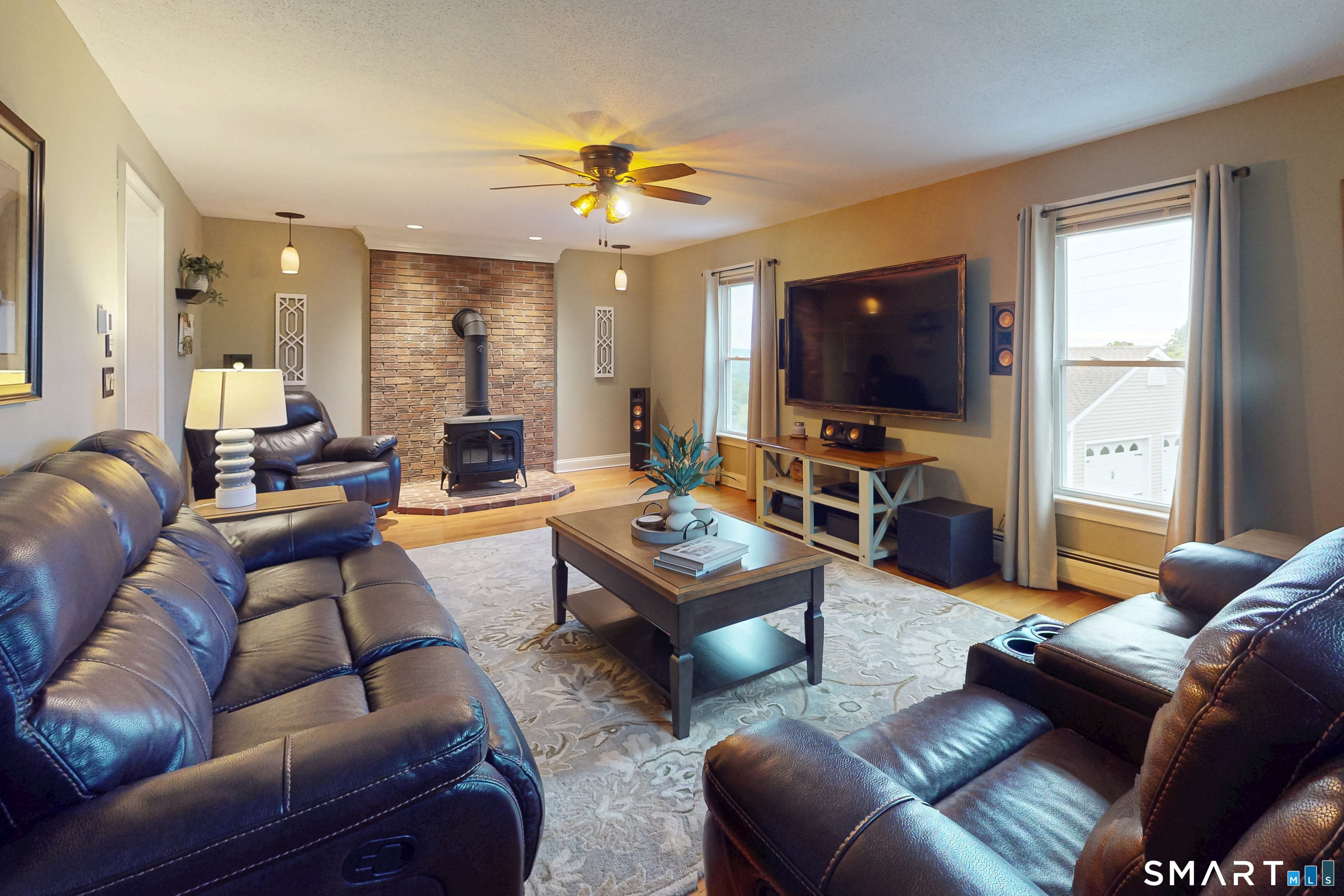 25 Bonnie Vu Lane New Milford CT 06776