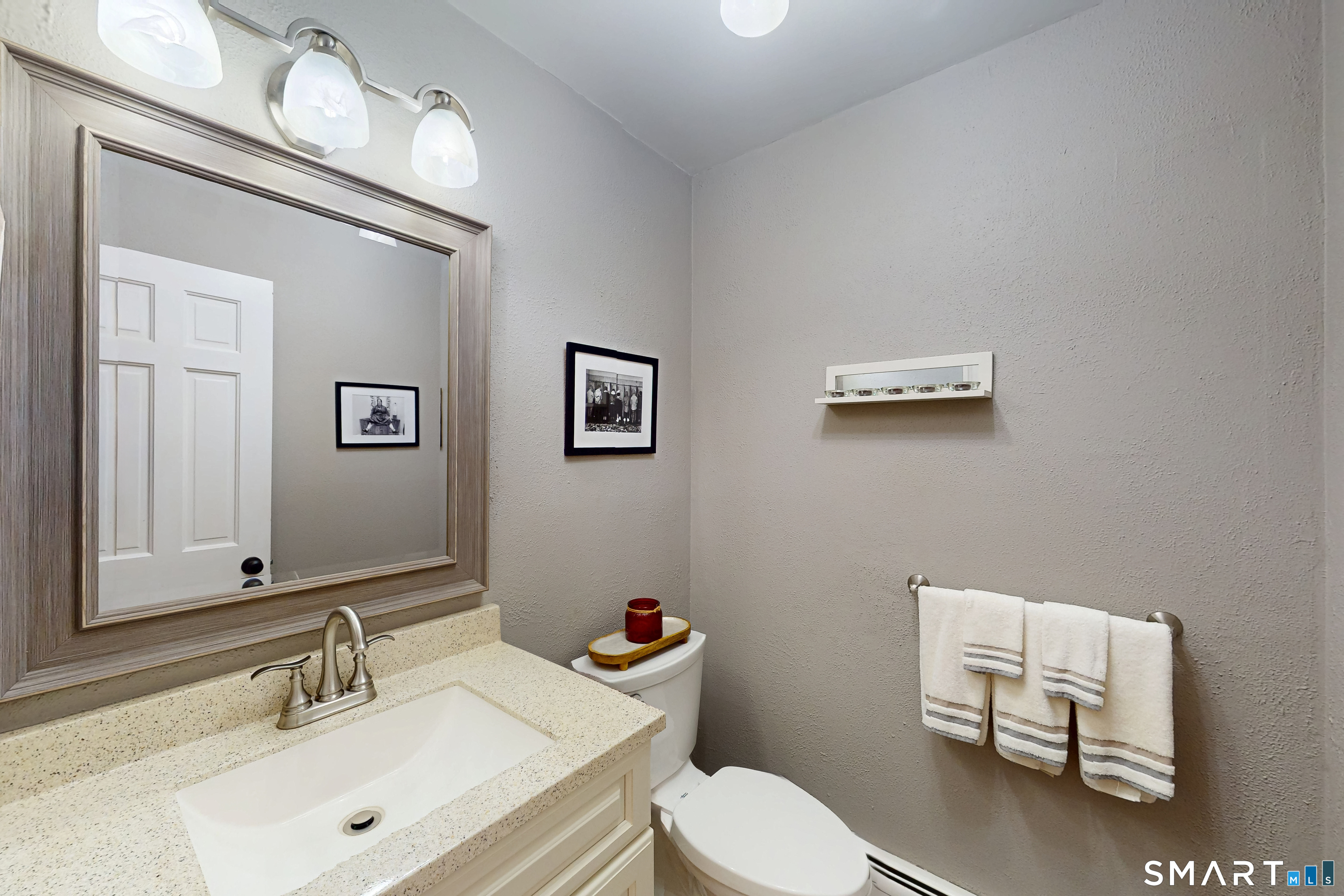 25 Bonnie Vu Lane New Milford CT 06776