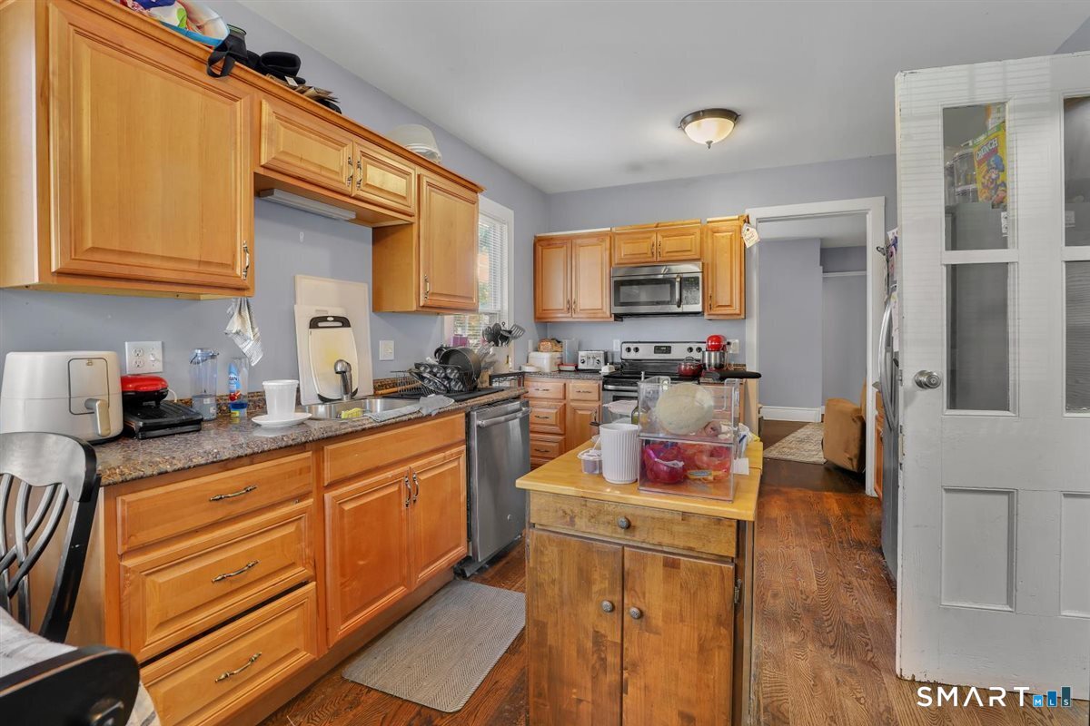 66 Burnside Avenue East Hartford CT 06108