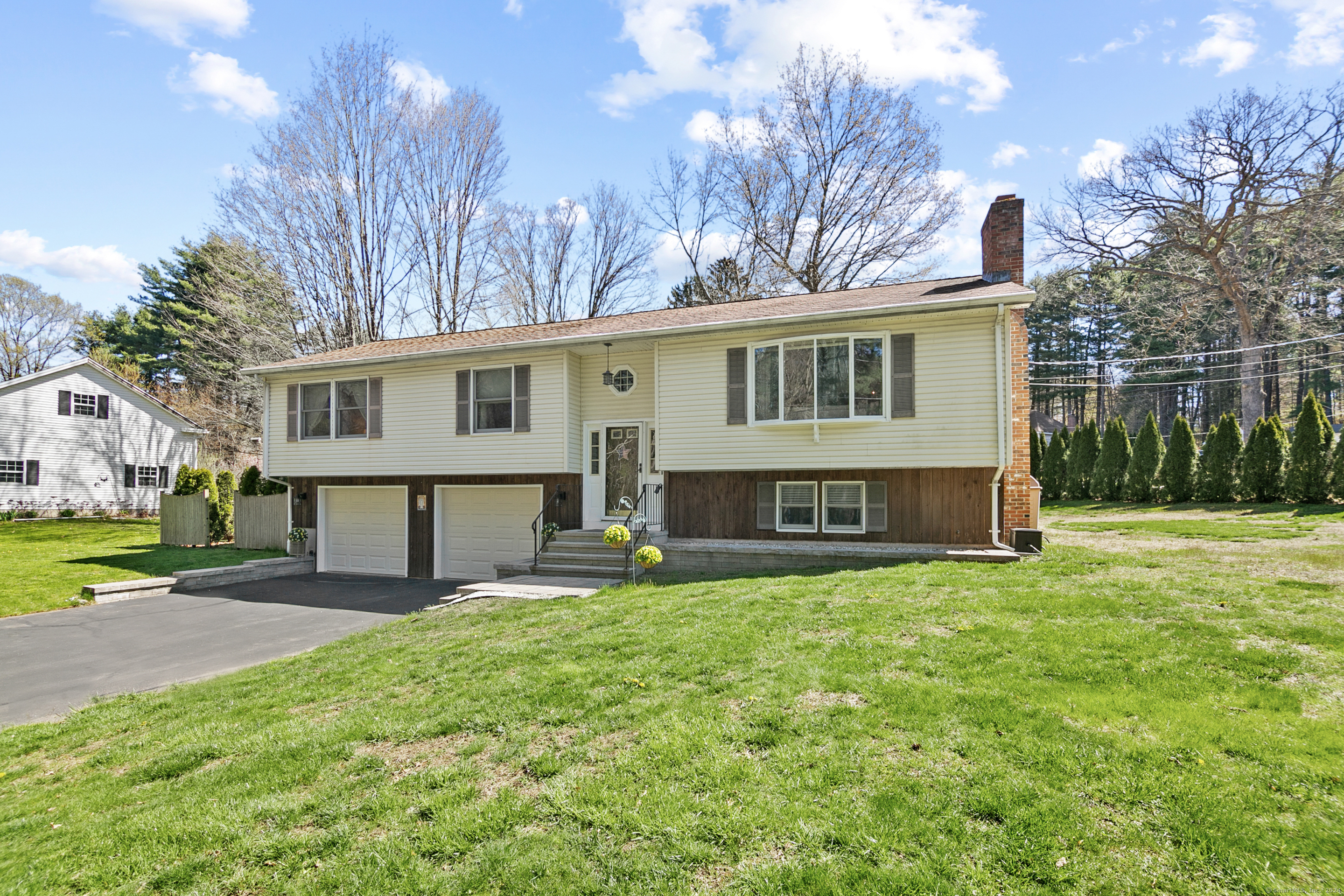 6 Great Pond Road Simsbury CT 06070