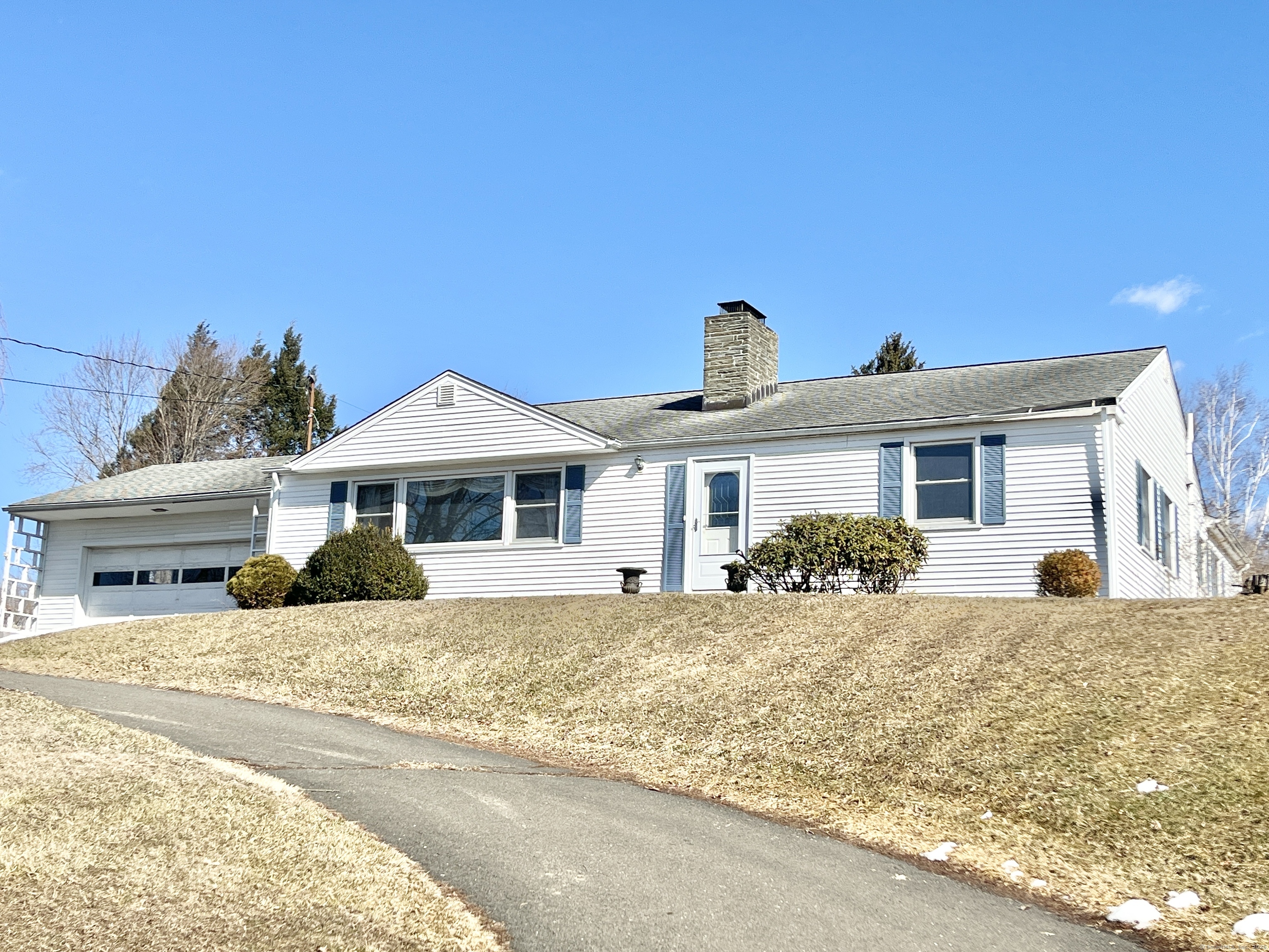 13 Johns Road Brookfield CT 06804