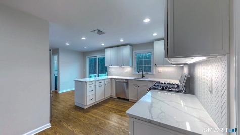 12 Werf Drive Redding CT 06896