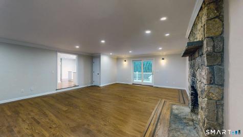 12 Werf Drive Redding CT 06896