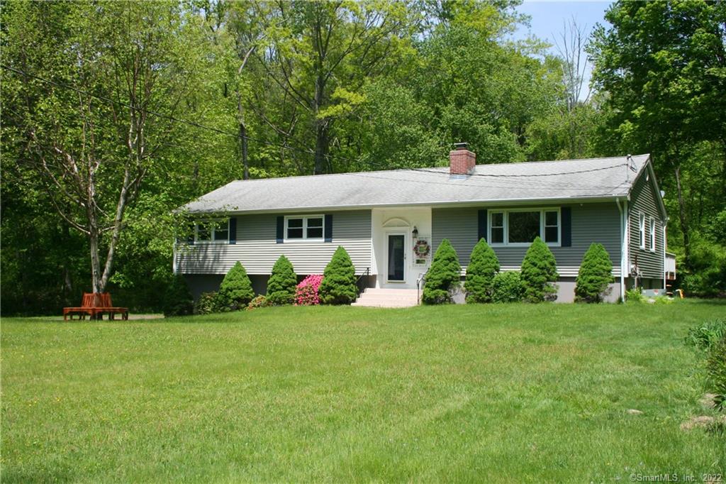 15 Spring Valley Road Woodbridge CT 06525