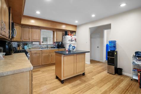 369 Park Street Bridgeport CT 06608