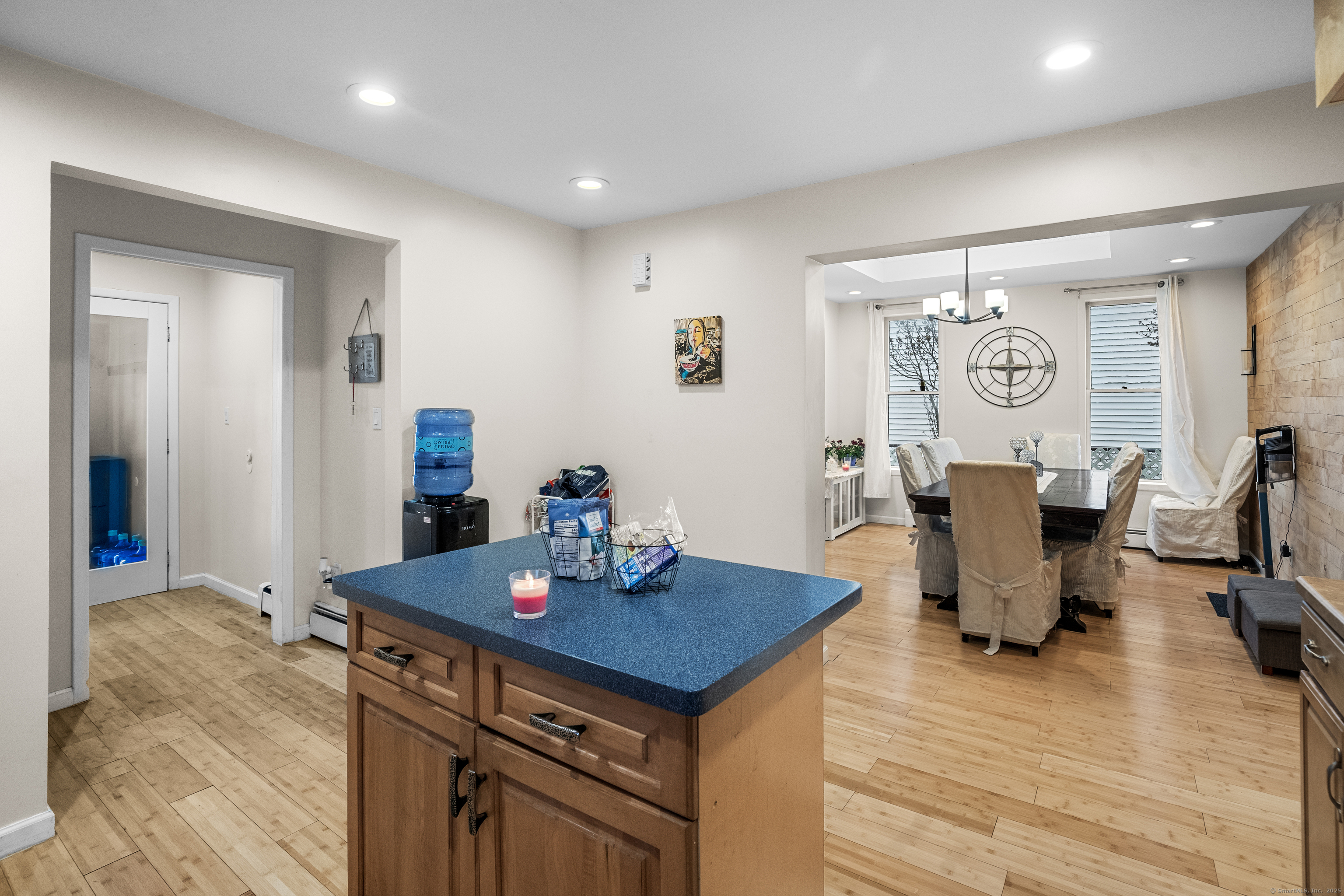 369 Park Street Bridgeport CT 06608