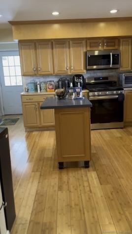 369 Park Street Bridgeport CT 06608