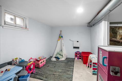 369 Park Street Bridgeport CT 06608