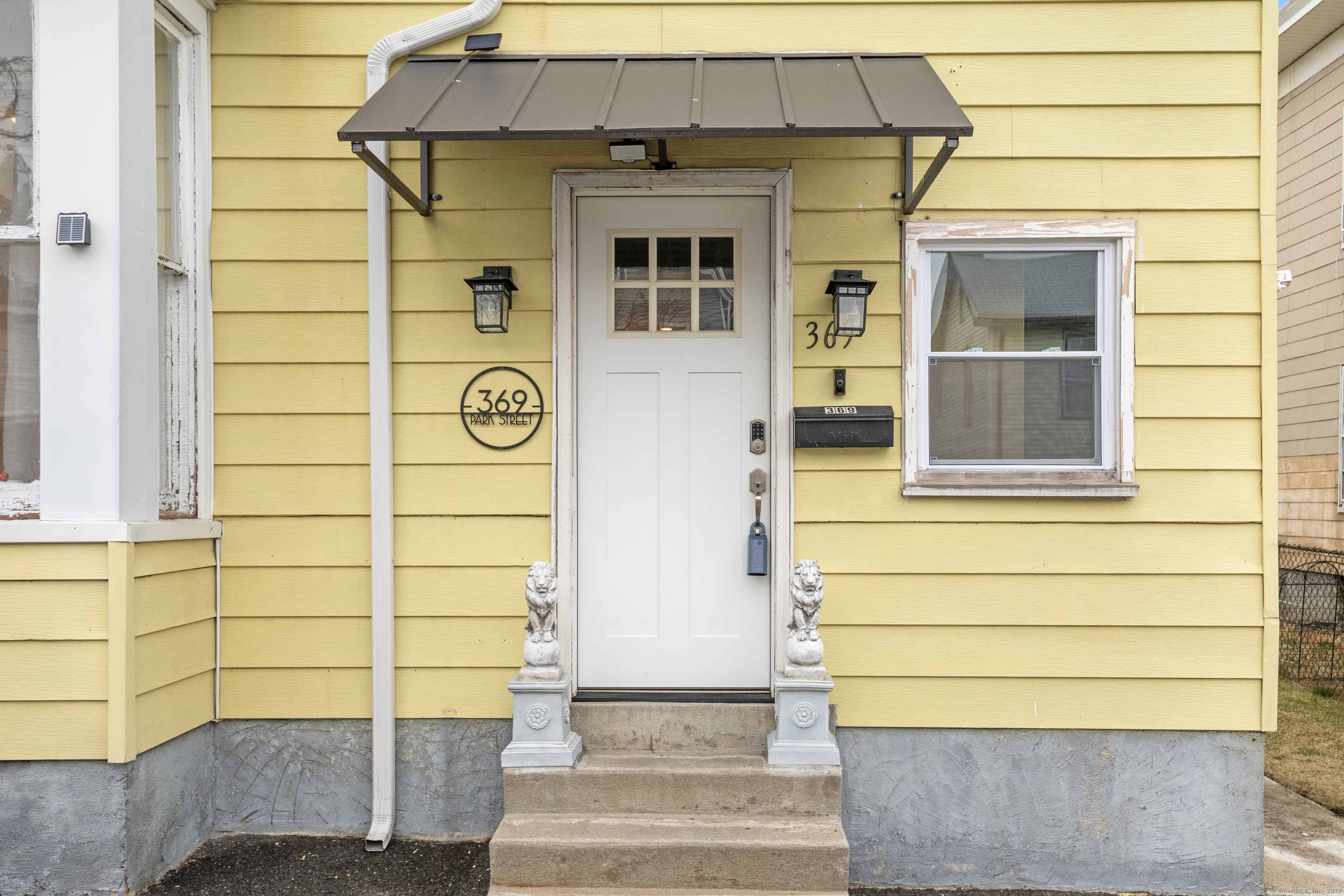 369 Park Street Bridgeport CT 06608