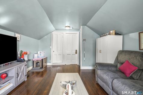 216 Hillside Avenue Naugatuck CT 06770