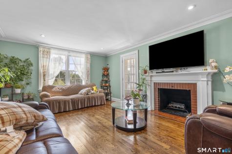 216 Hillside Avenue Naugatuck CT 06770