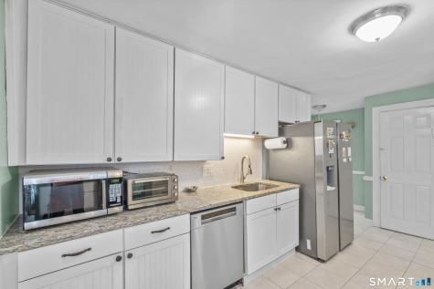 216 Hillside Avenue Naugatuck CT 06770