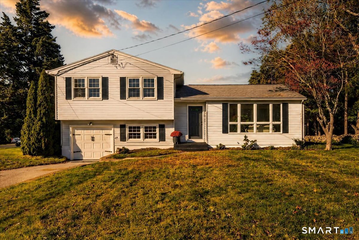 29 Old Black Point Road East Lyme CT 06357