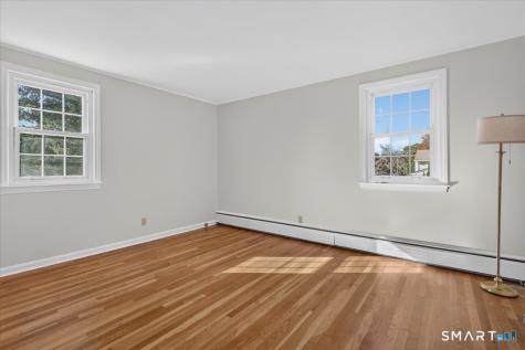 29 Old Black Point Road East Lyme CT 06357
