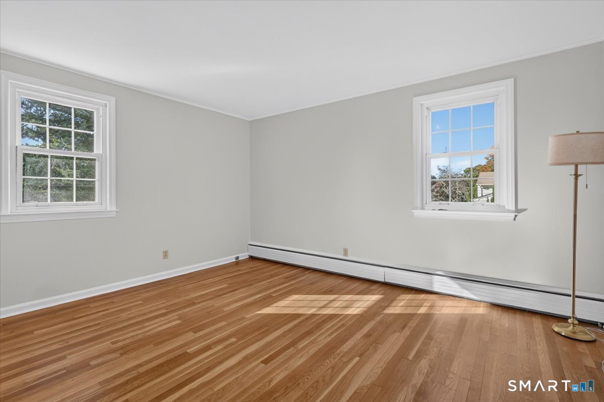 29 Old Black Point Road East Lyme CT 06357