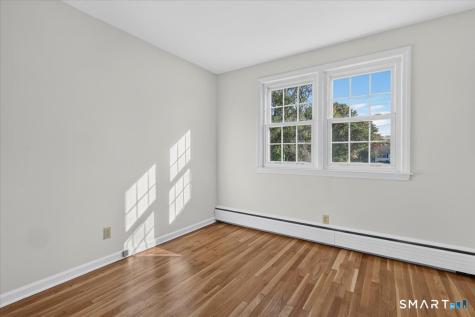 29 Old Black Point Road East Lyme CT 06357