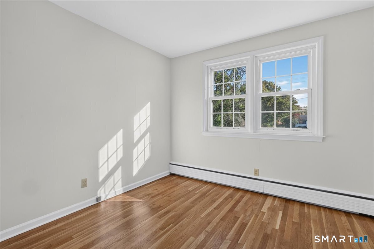 29 Old Black Point Road East Lyme CT 06357