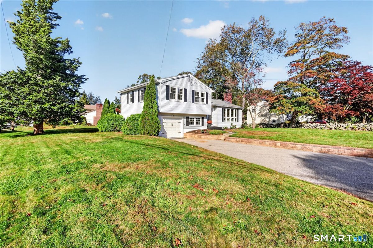 29 Old Black Point Road East Lyme CT 06357