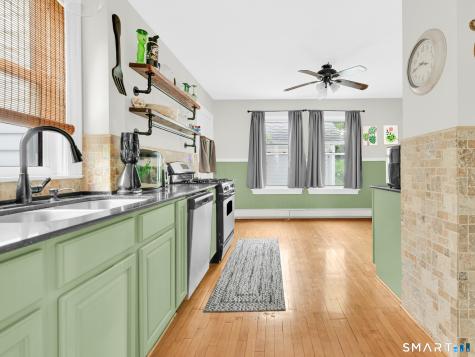 6 Francis Place Norwich CT 06360