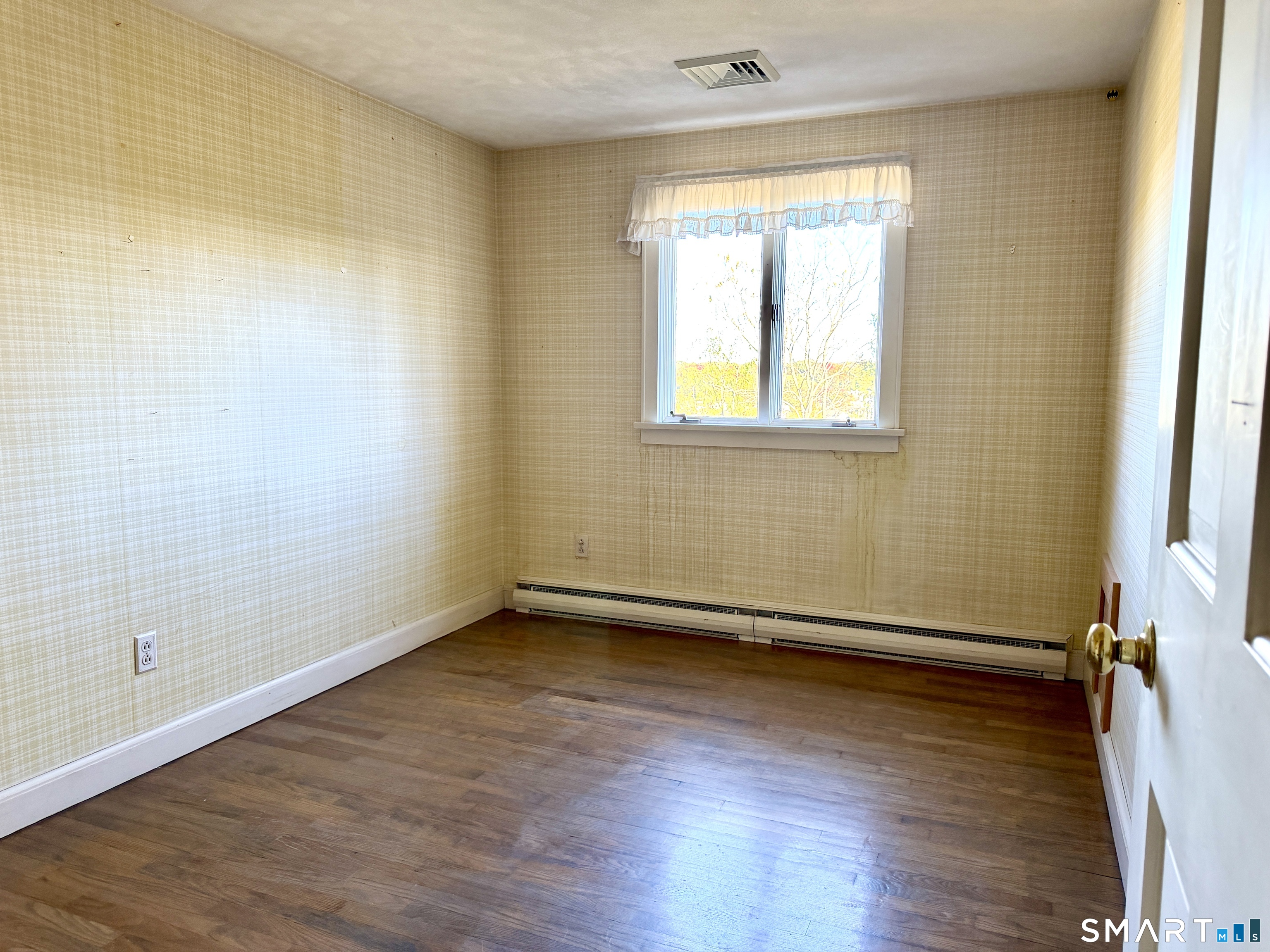 126 Clift Street Groton CT 06355