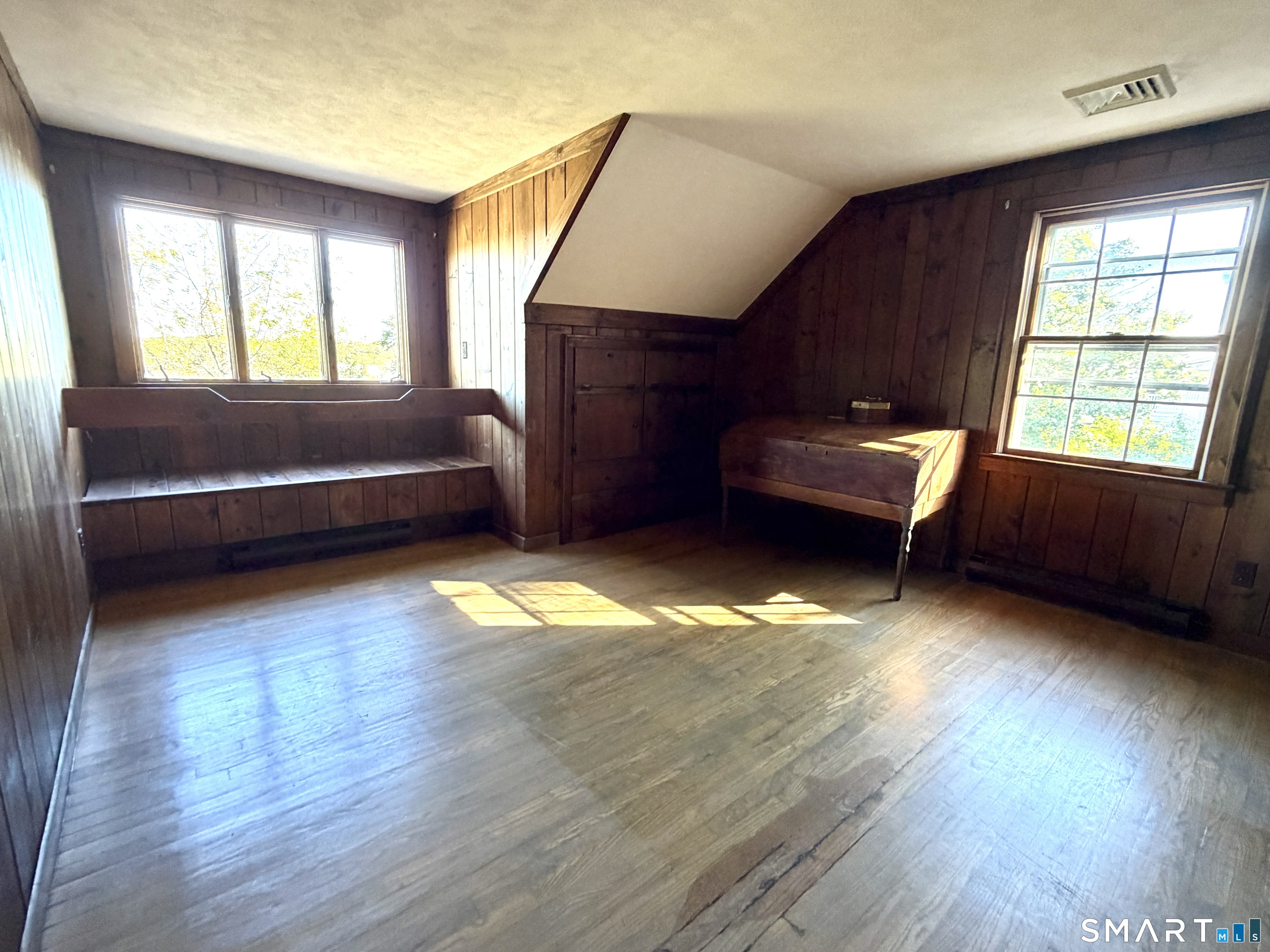 126 Clift Street Groton CT 06355