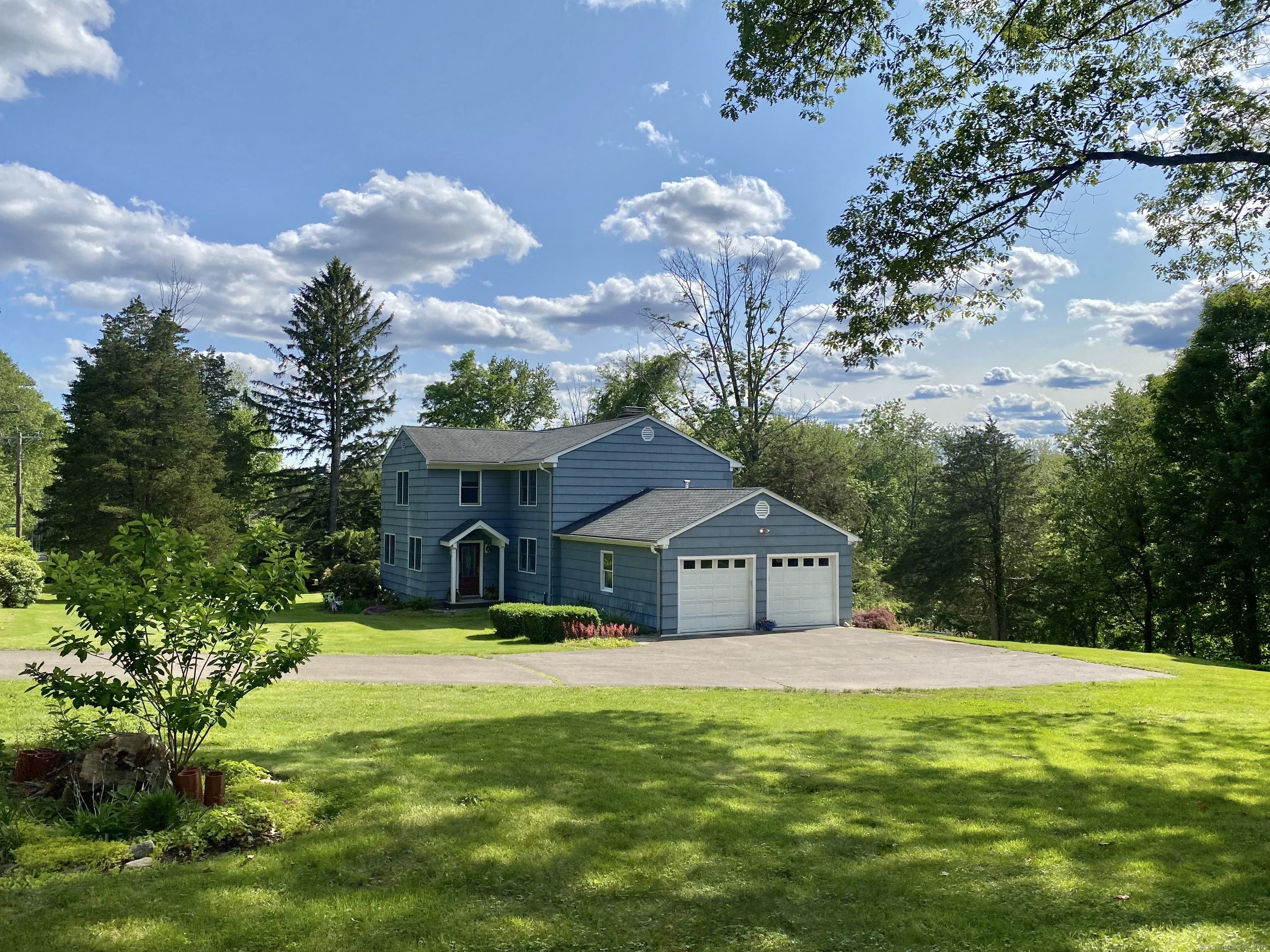 403 Bethmour Road Bethany CT 06524