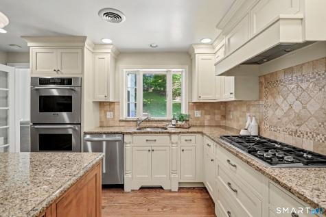 71 High Point Road Westport CT 06880