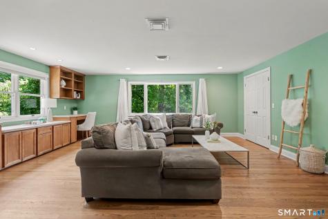 71 High Point Road Westport CT 06880