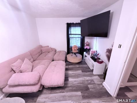 6 Paradise Avenue Hamden CT 06514