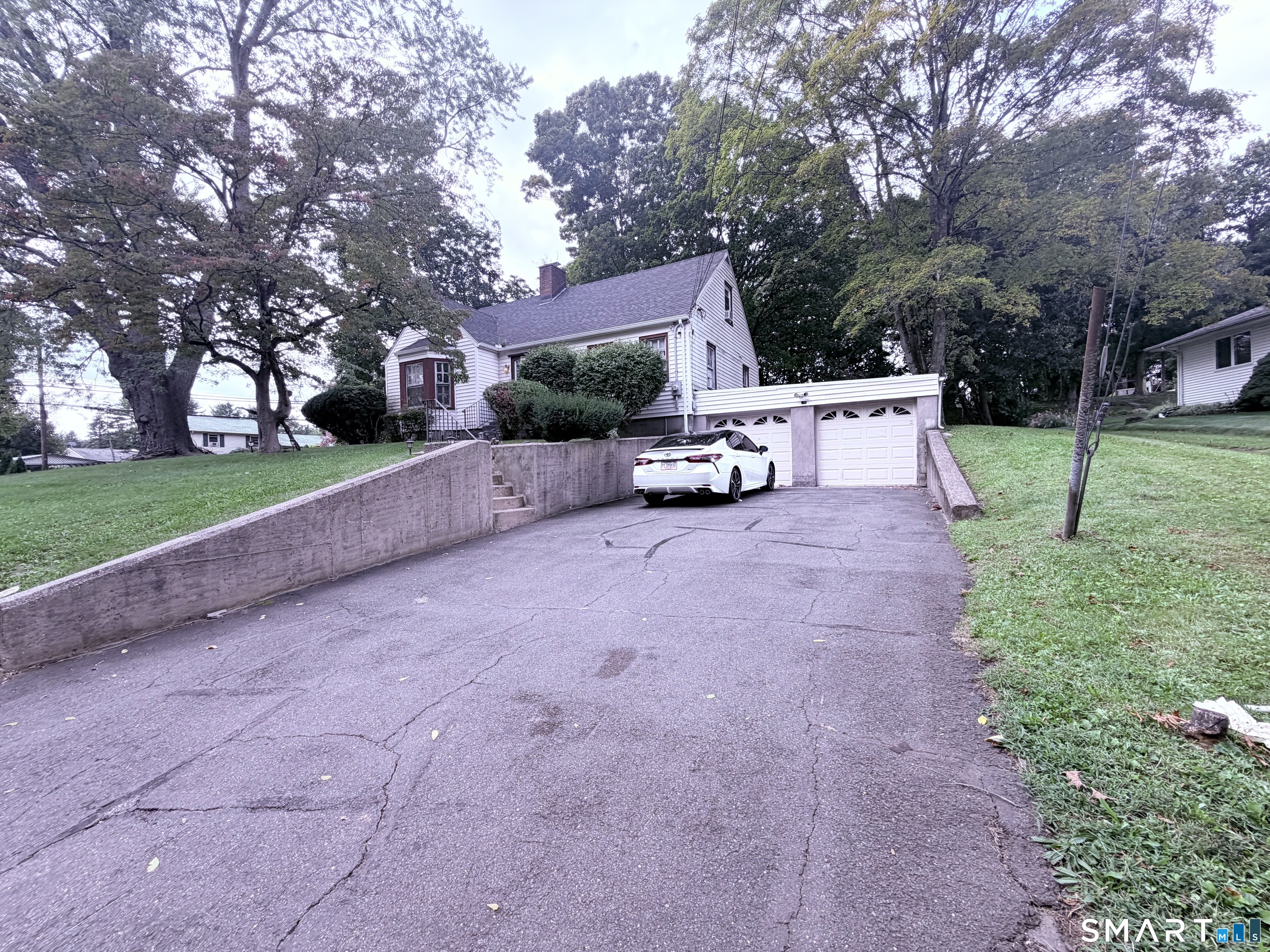 6 Paradise Avenue Hamden CT 06514