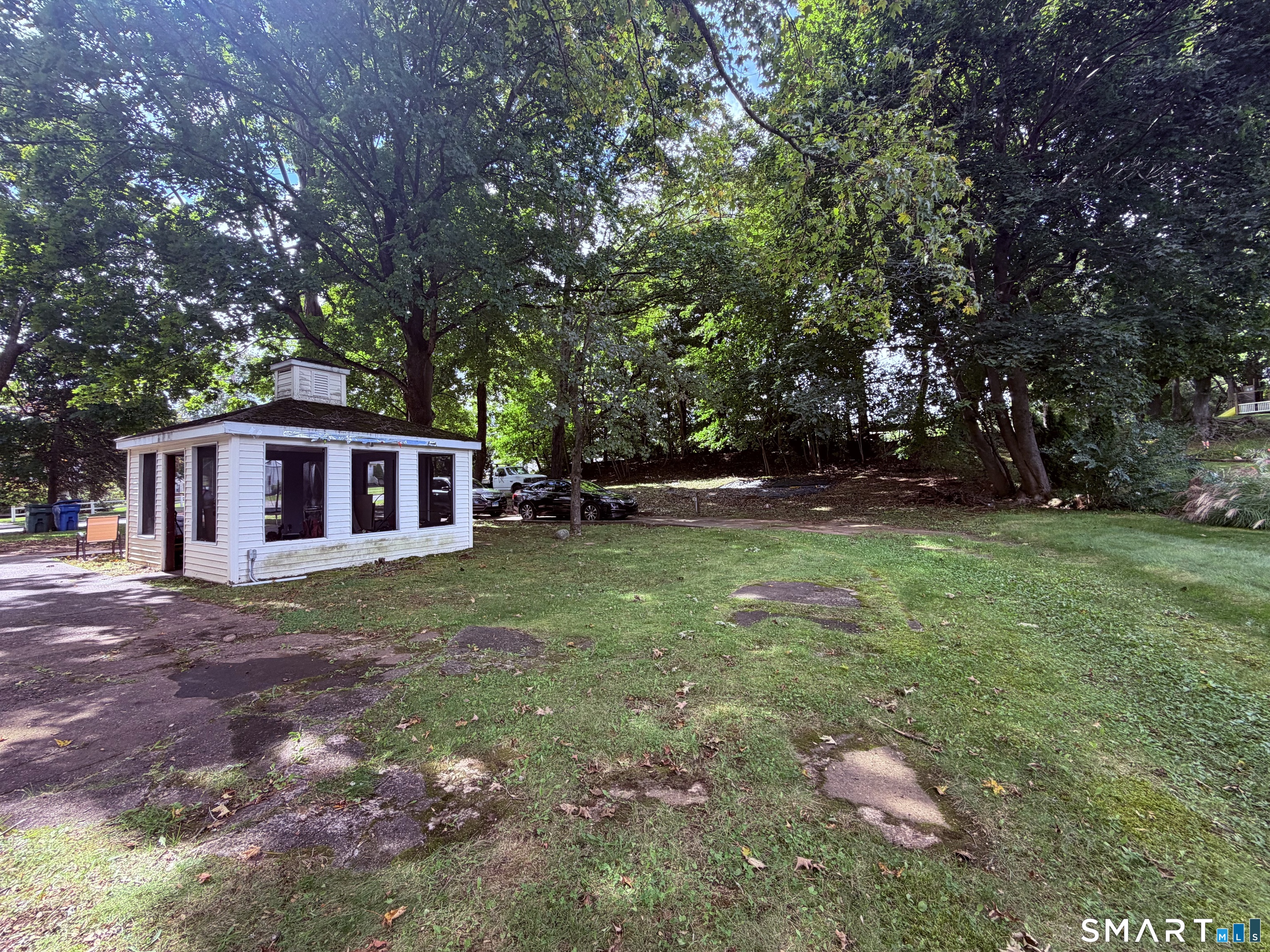 6 Paradise Avenue Hamden CT 06514