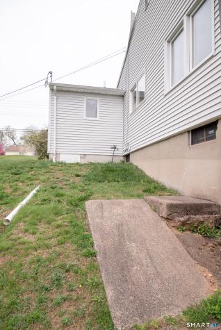 132 Kings Highway North Haven CT 06473