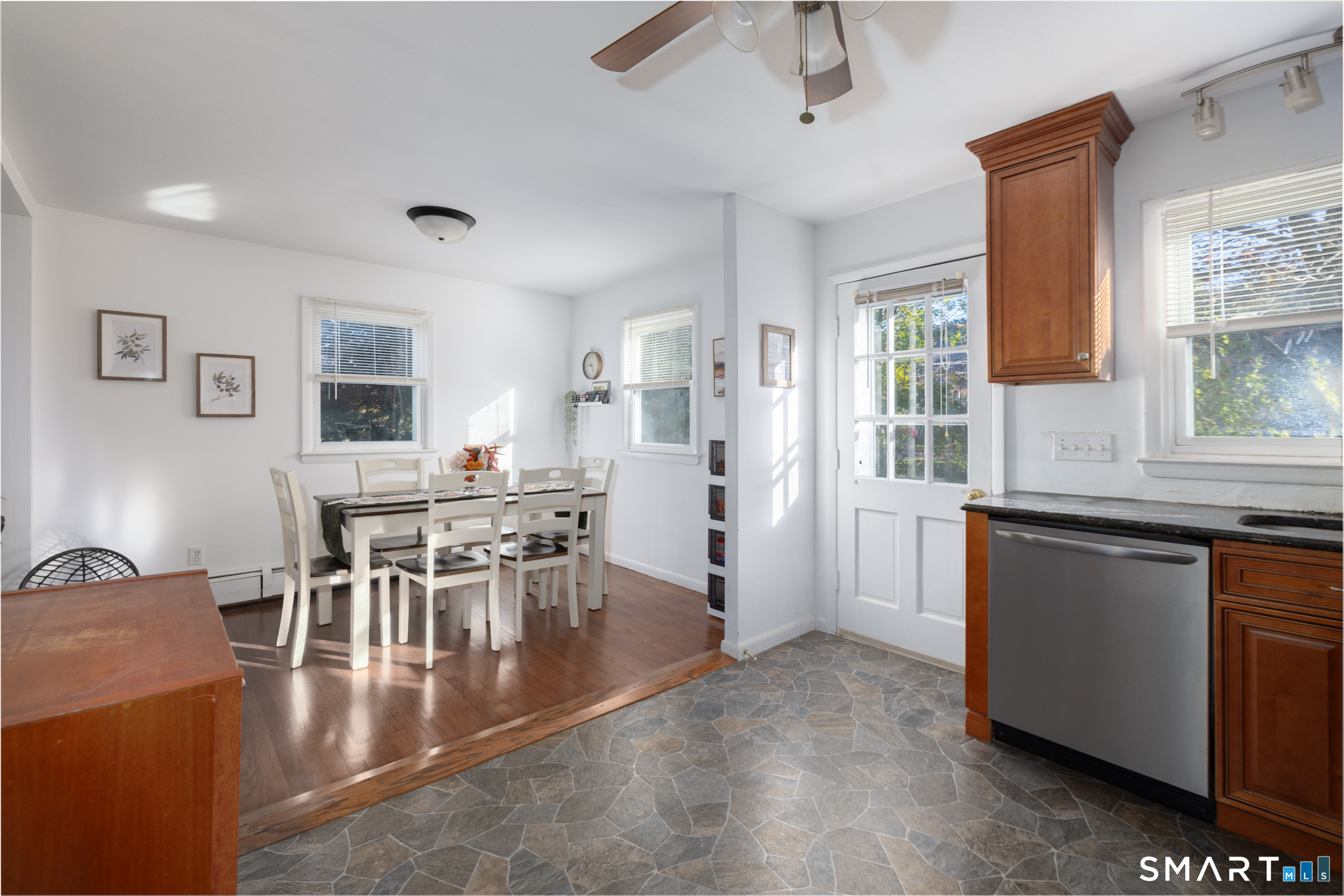 6 Raymond Road Woodbridge CT 06525
